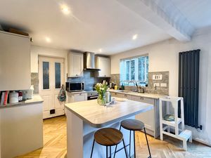 Photo 1- click for photo gallery